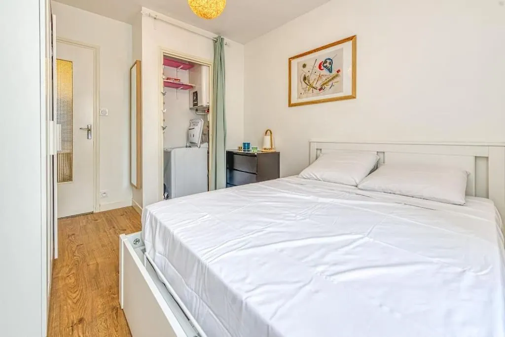 Apartment Centre Grenoble, Charmant, Avec Une Chambre France