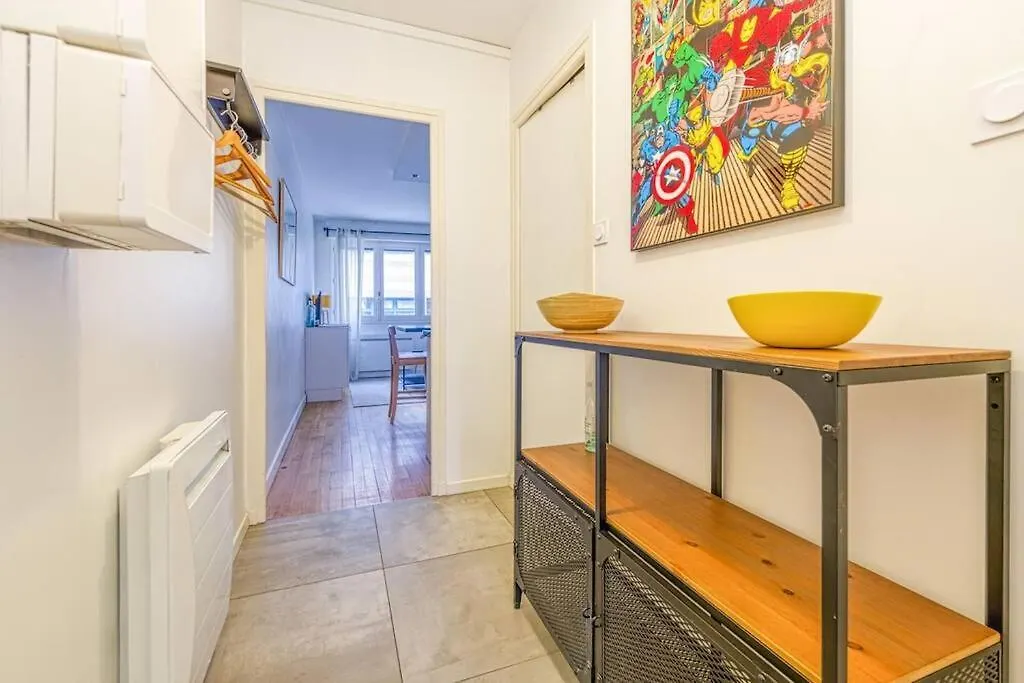 Apartment Centre Grenoble, Charmant, Avec Une Chambre