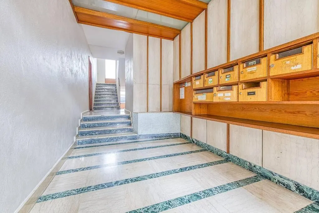 Apartment Centre Grenoble, Charmant, Avec Une Chambre